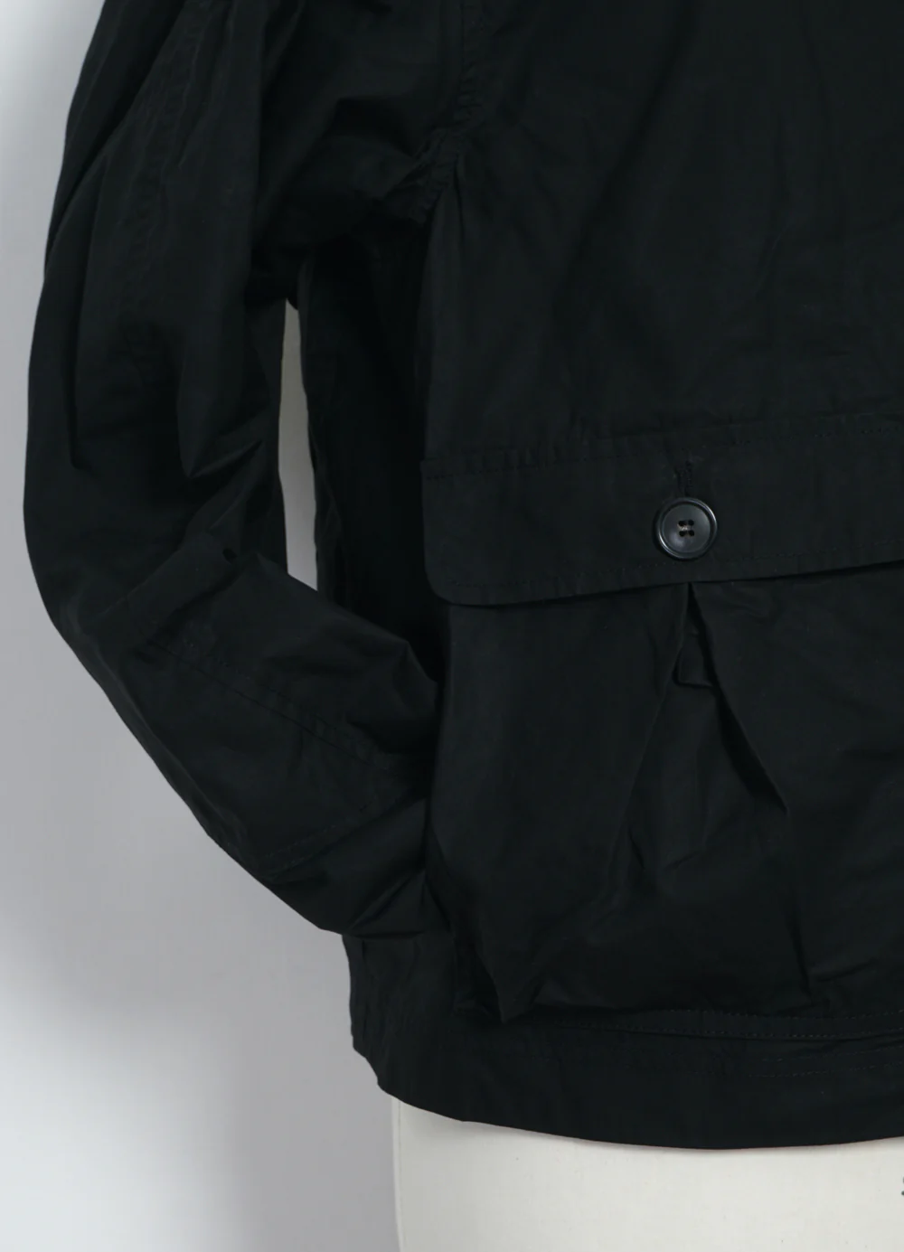 DEXTER 29-72-2 | Short Wide Utility Jacket | Waxed Black - Image 8