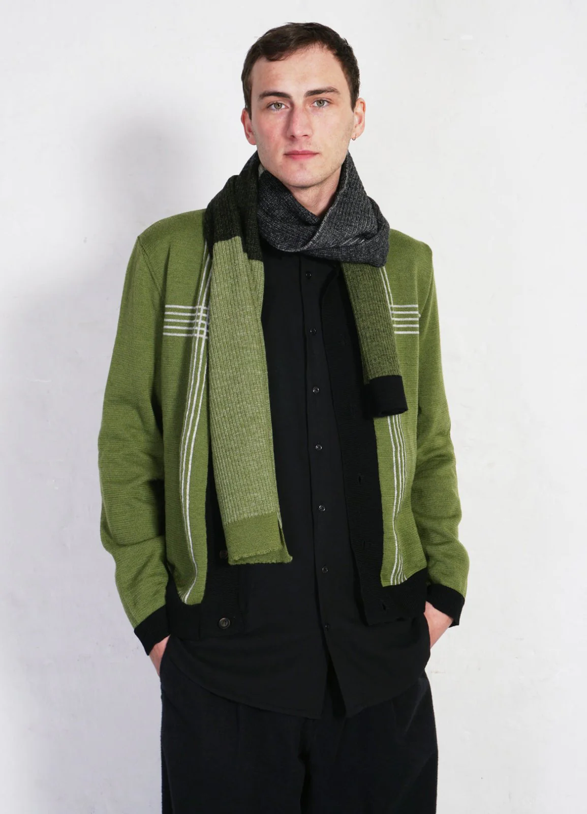 ARNOLD| Knitted Cardigan | Pattern Green - Image 2
