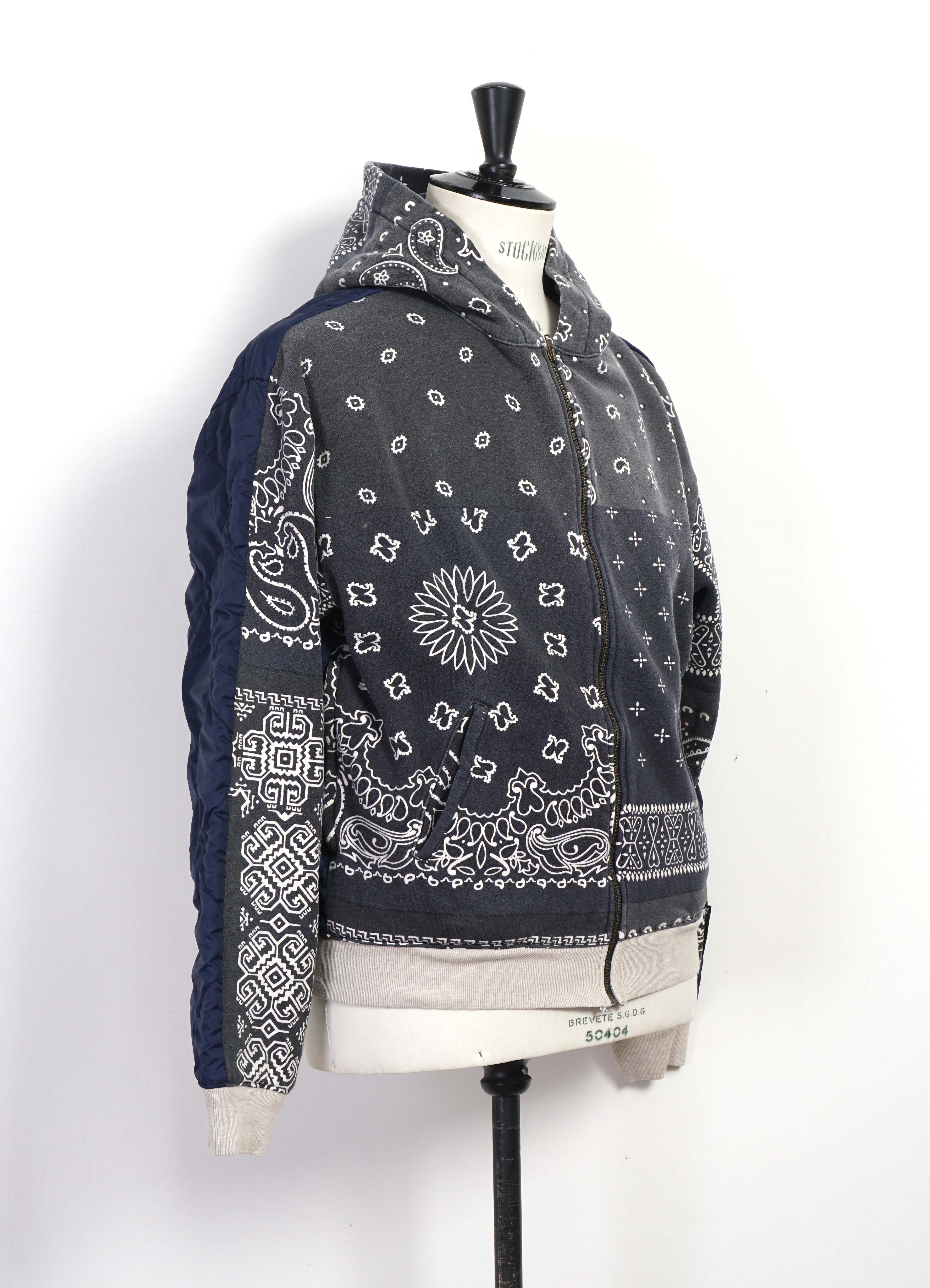 BANDANA BIVOUAC | Hooded Fleece Knit Blouson | Black - Image 3