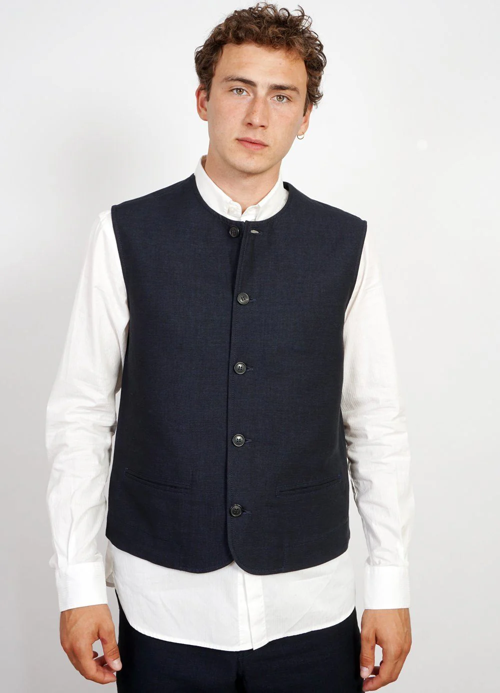 BEN | Crewneck Waistcoat | 3-Tone Blue - Image 3