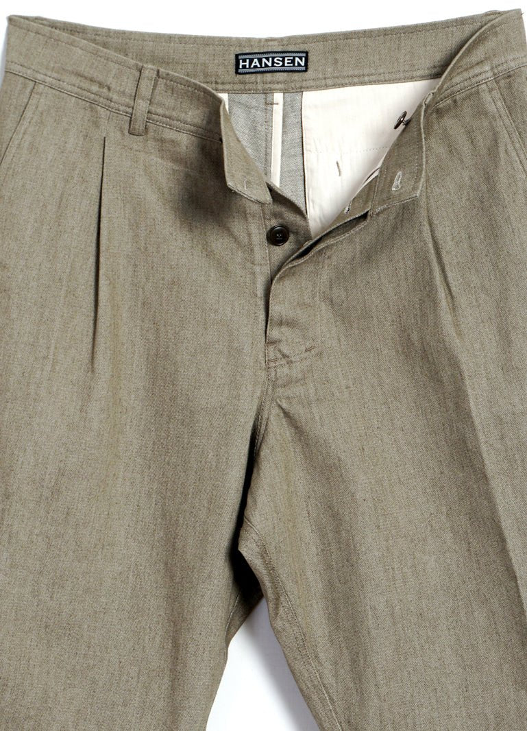BIRK | Single Pleated Shorts | Safari - Image 5