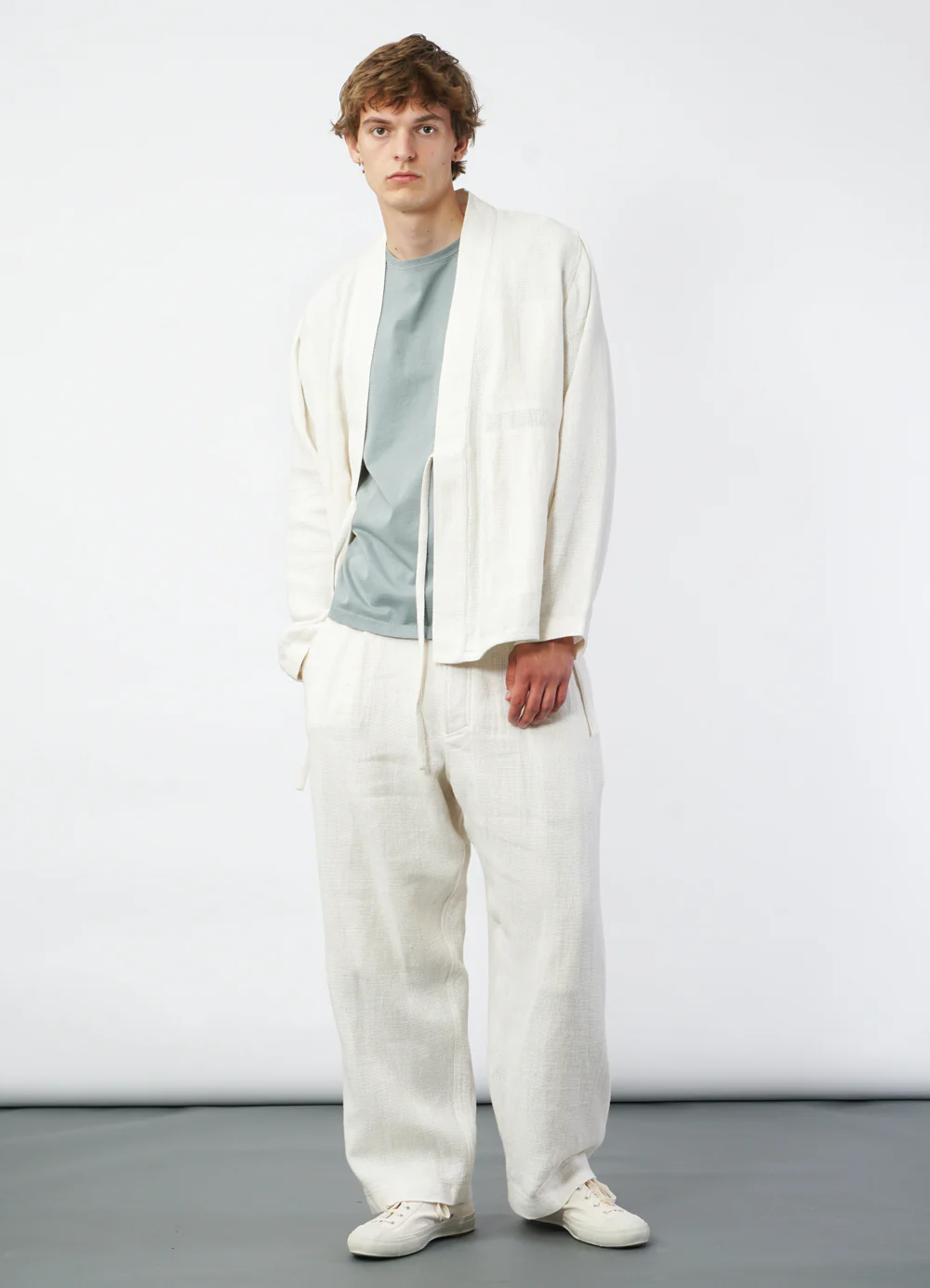BOBBY 29-58-1 | Wide Pleated Trousers | Off White Gauze - Image 3
