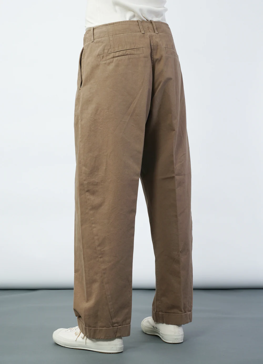 BOBBY 31-56-7 | Wide Pleated Everyday Trousers | Beige - Image 3
