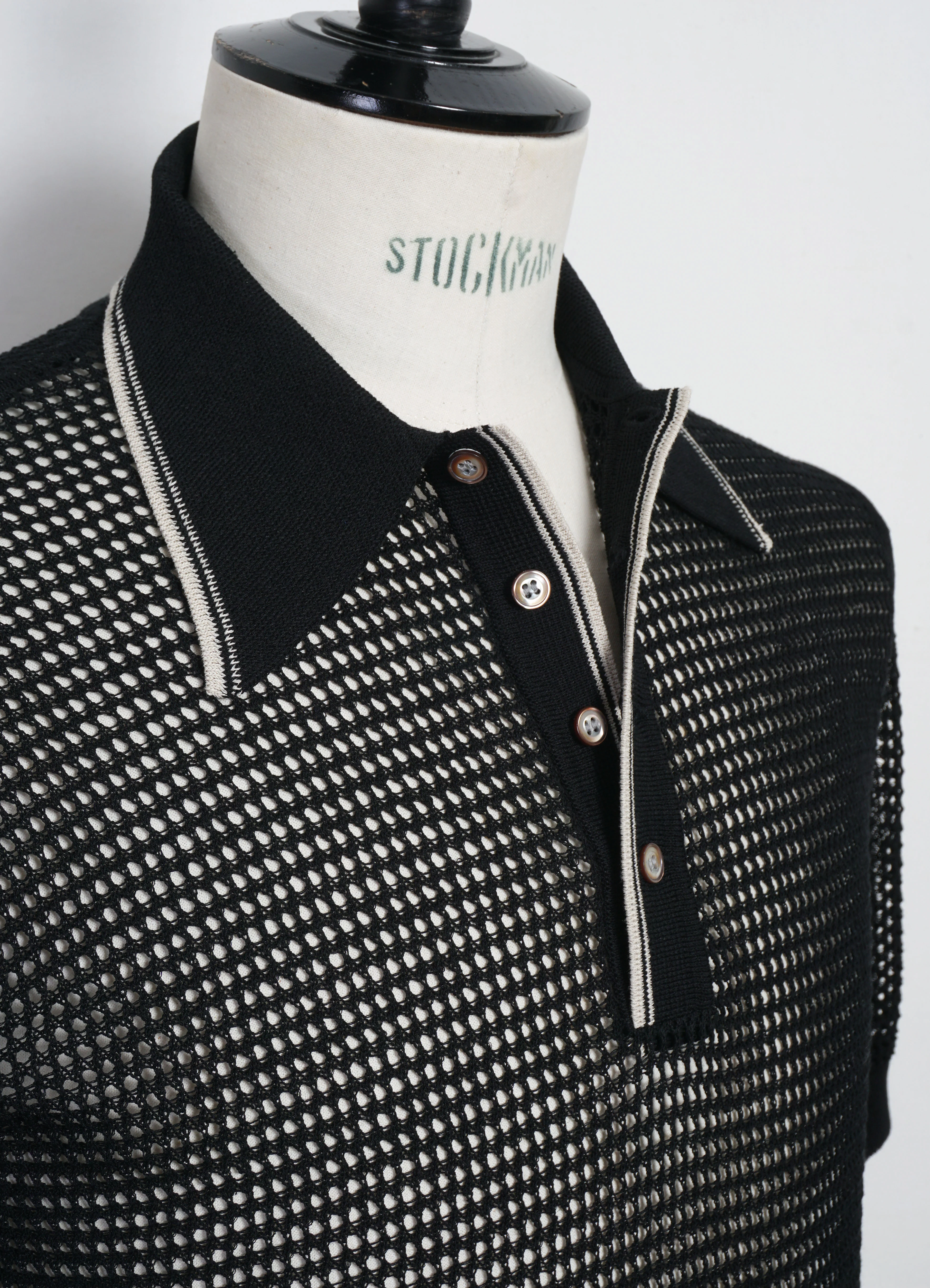 CAROL | 12g Mesh Knit Polo | Black - Image 4
