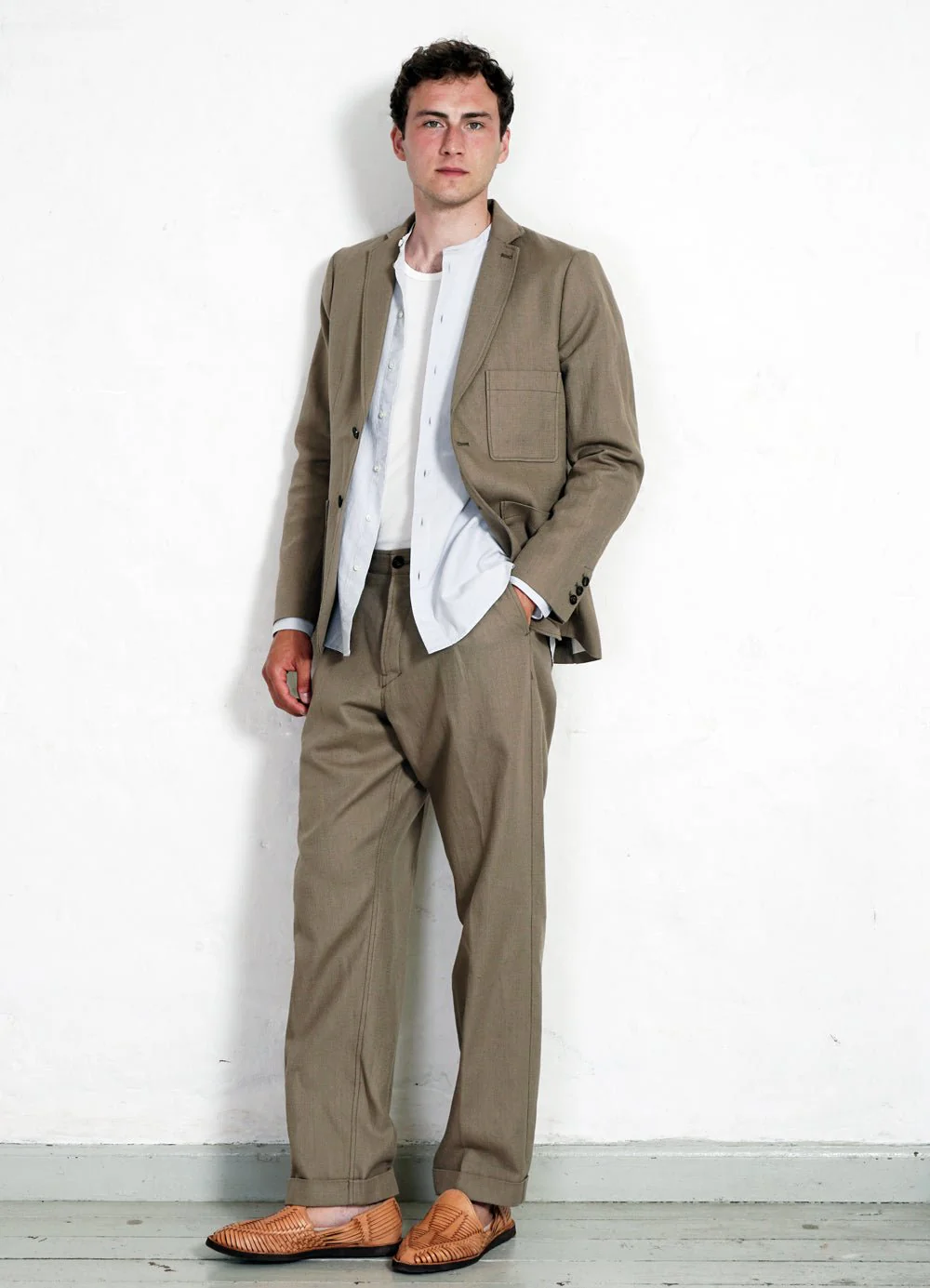 CHRIS | Classic Two Button Blazer | Bay Leaf - Image 2