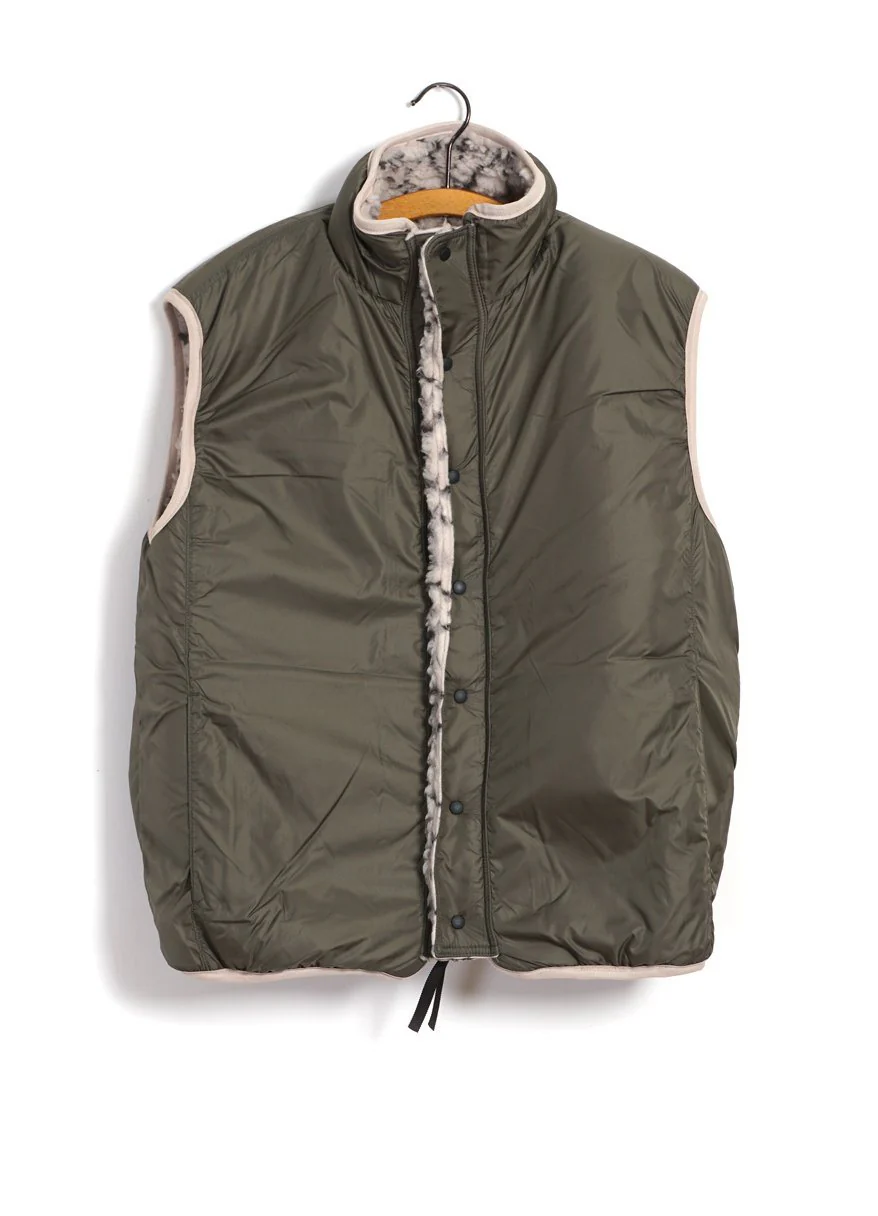 DO-GI SASHIKO | Boa Fleece Reversible Vest | Ecru - Image 5