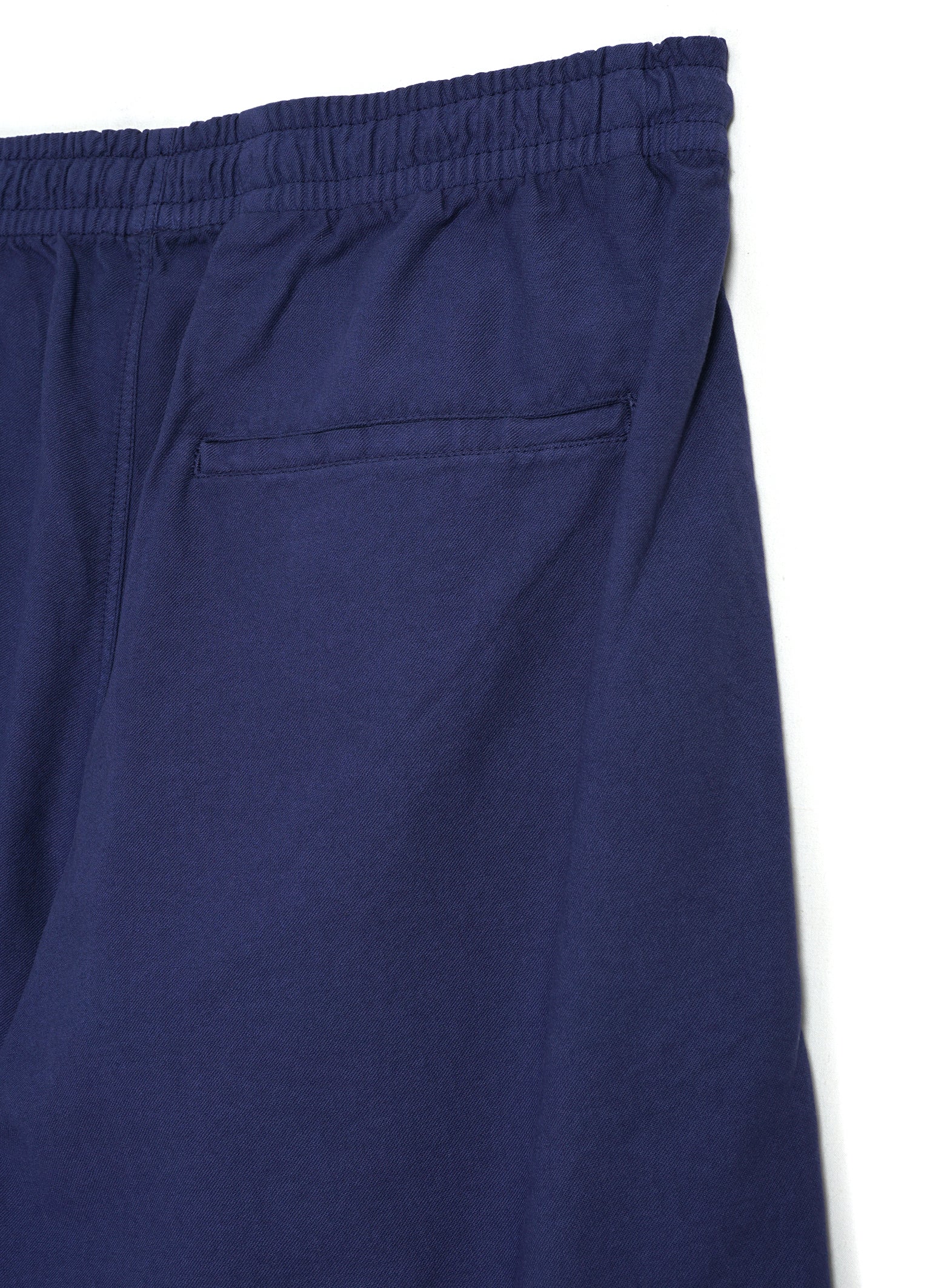 JANIK 31-39-3 | Casual Drawstring Shorts | Santorini - Image 3