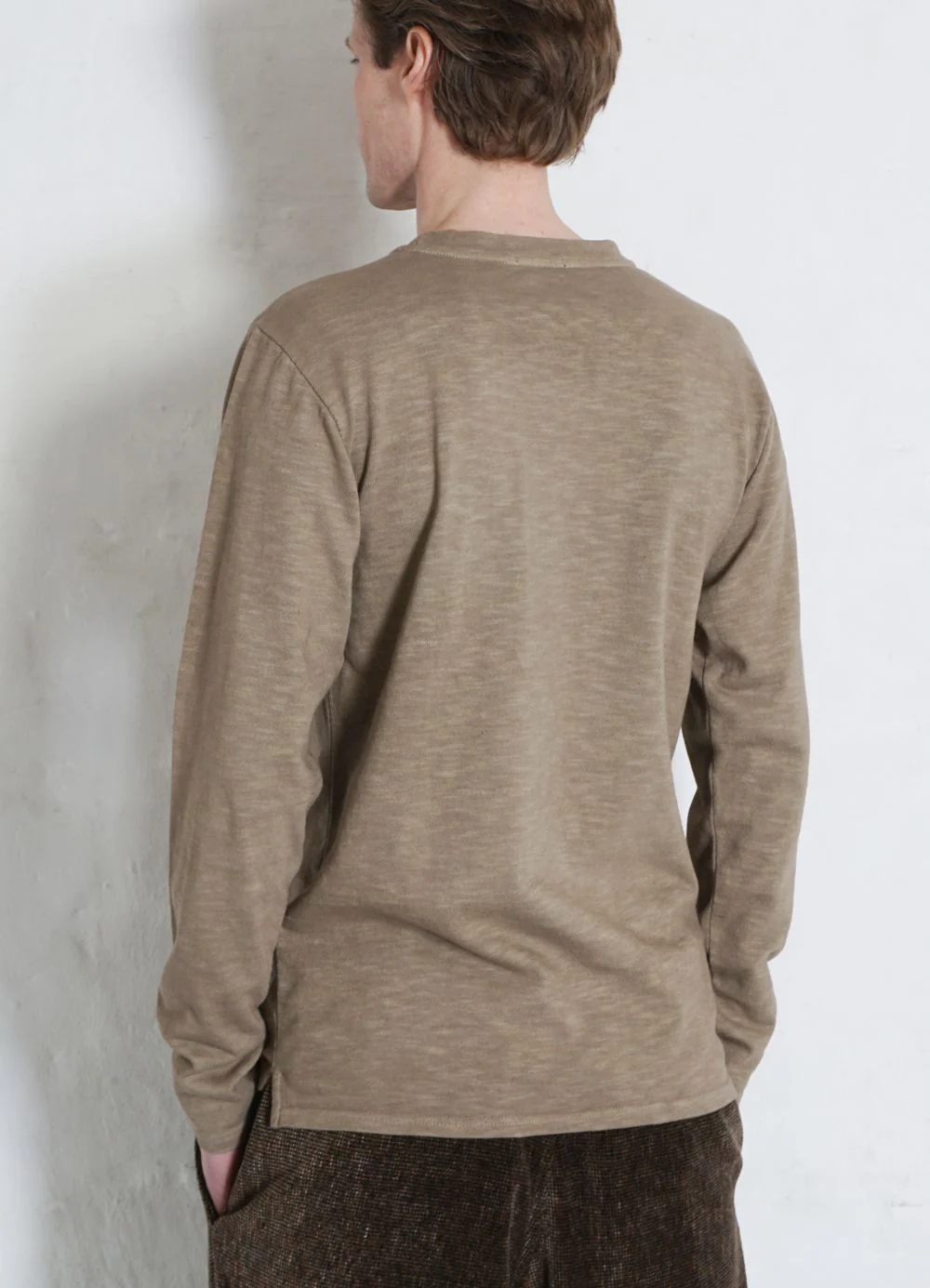 JONES | Long Sleeve Crew Neck Pocket T | Clay - Image 3