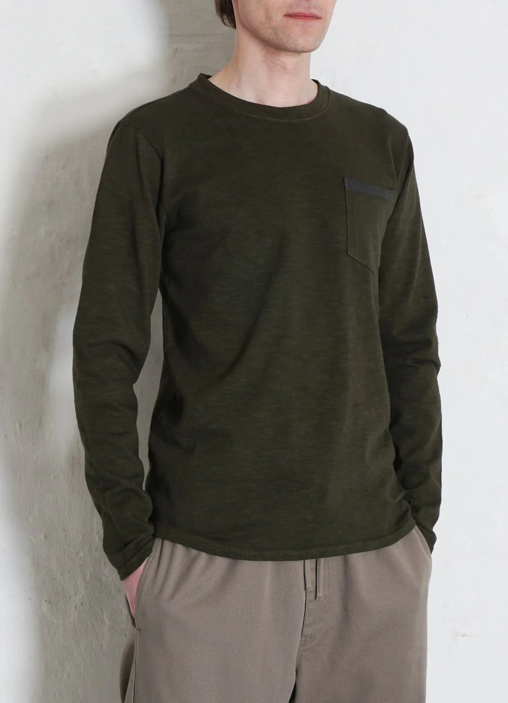 JONES | Long Sleeve Crew Neck Pocket T | Seaweed - Image 2