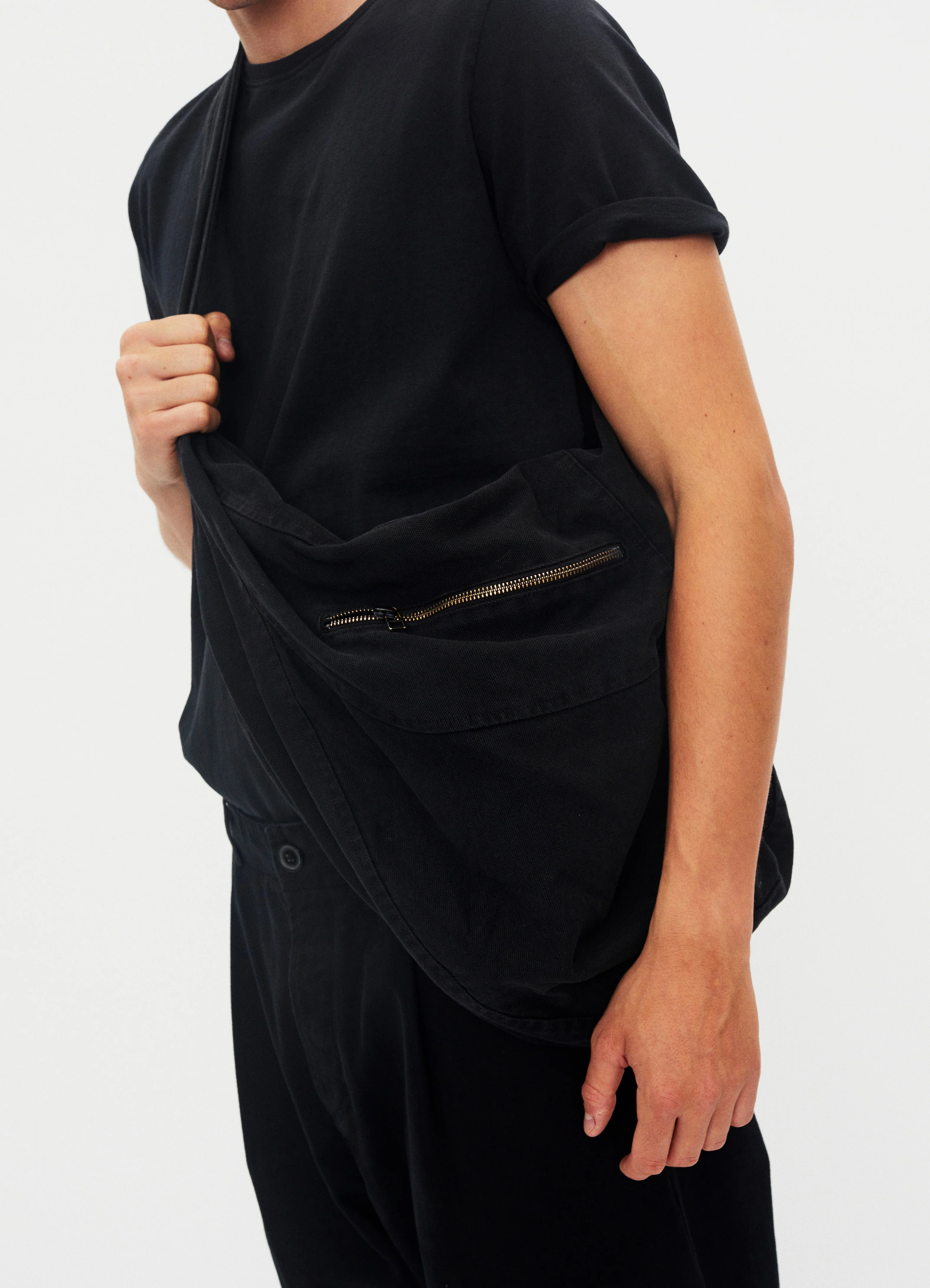 JULIAN 32-110-2 | Crew Neck T-Shirt | Black - Image 2