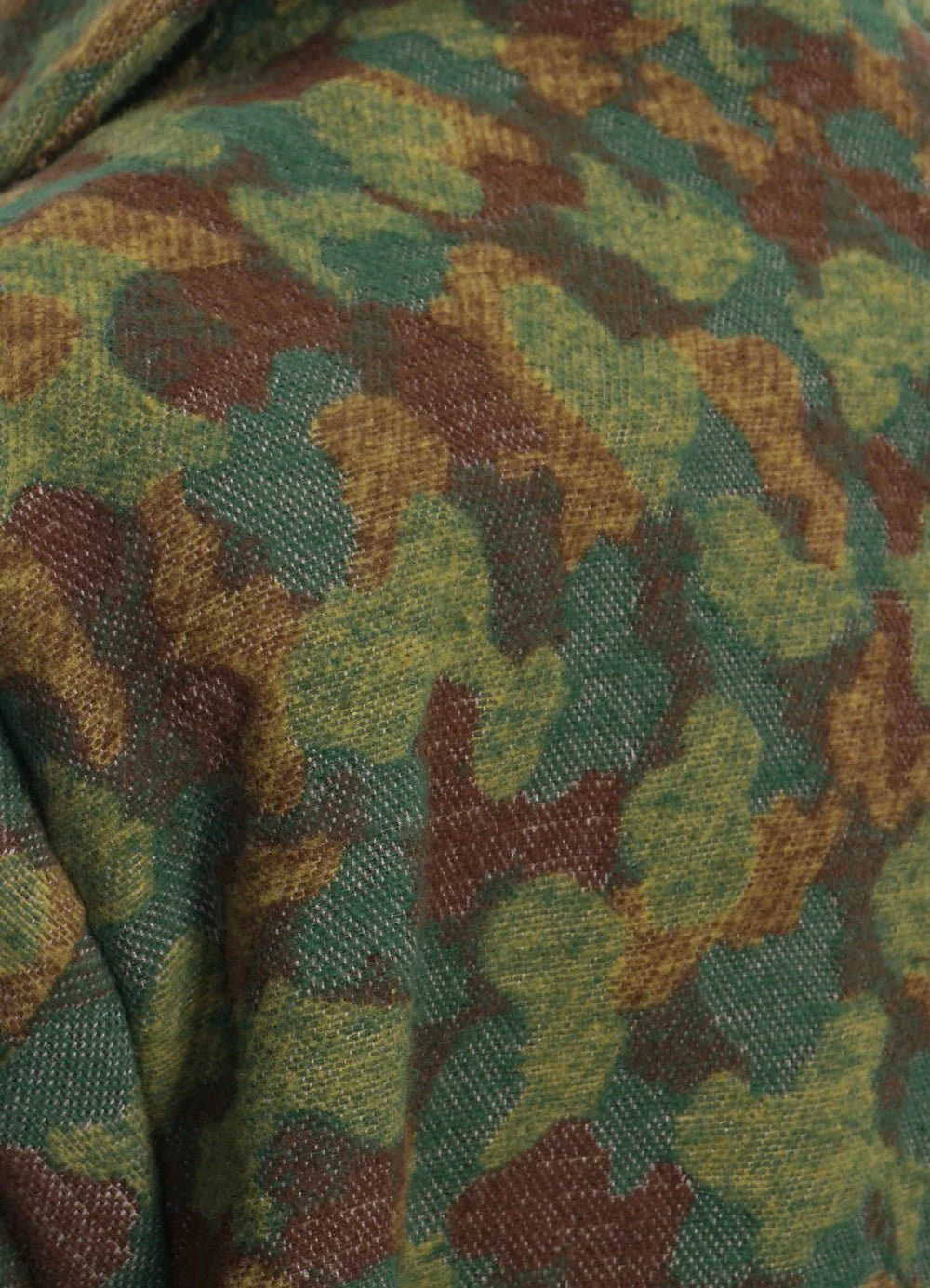 JUTE COAT | Oversized Coat With Belt | Green Jacquard Camo - Image 5