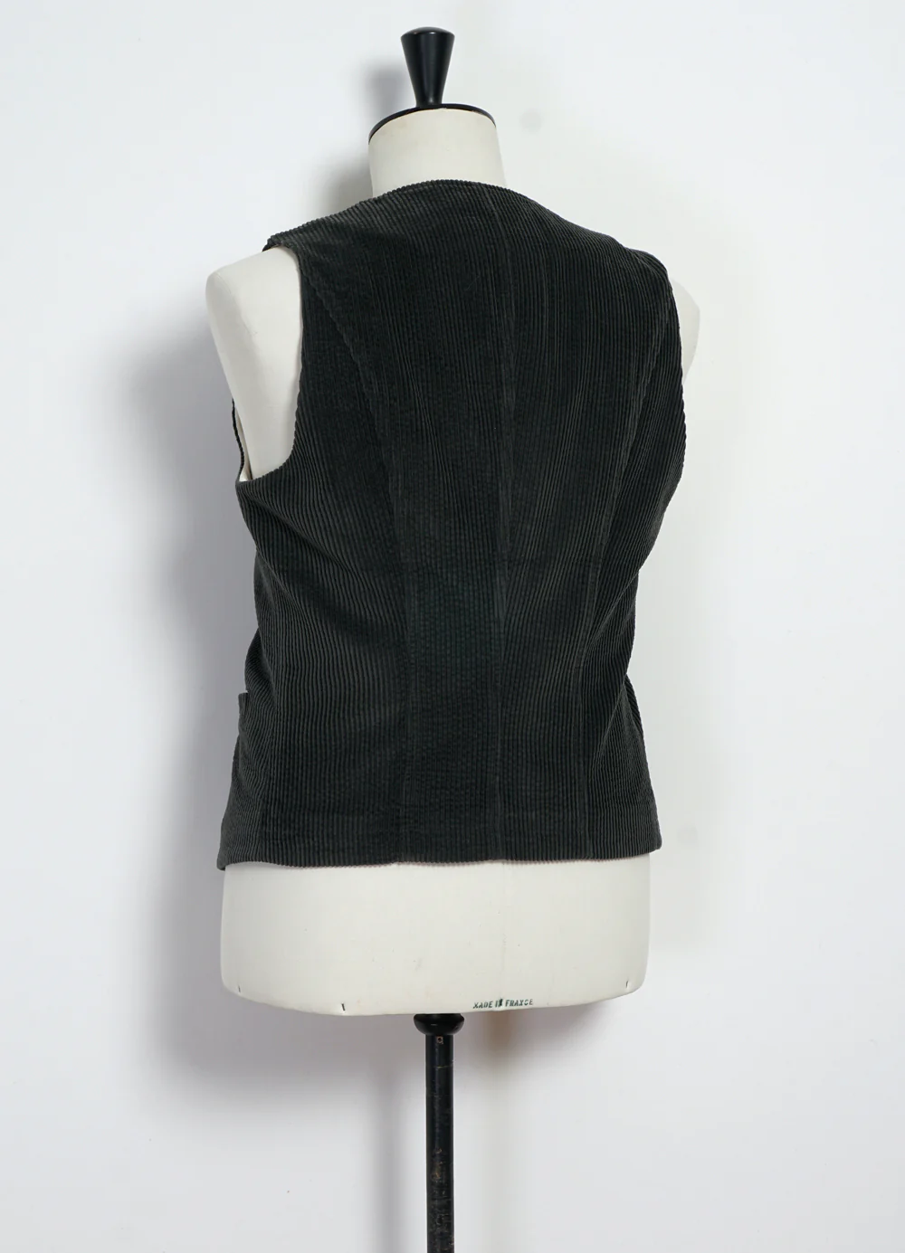 KNUD 28-35-6 | Workwear Waistcoat | Olive Taupe - Image 4