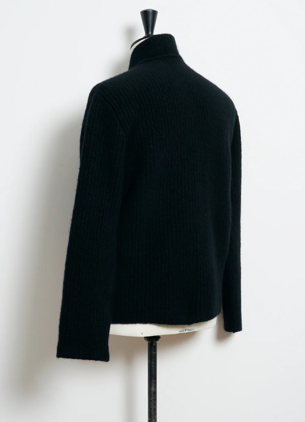 LINUS 28-09-2 | Knitted Cardigan | Fuzzy Black - Image 4