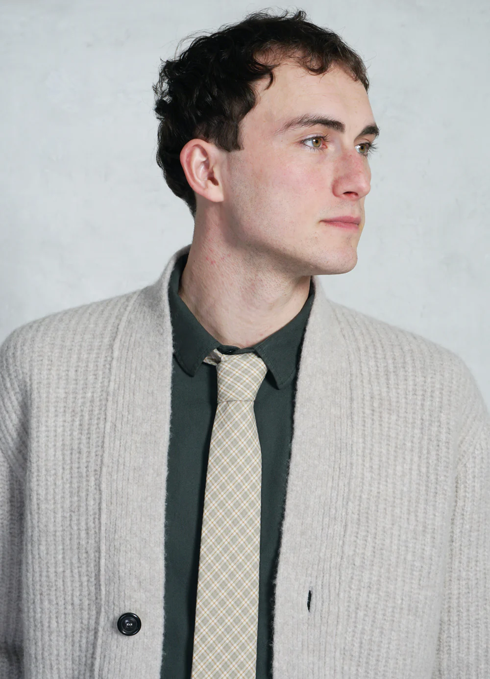 LINUS 28-09-7 | Knitted Cardigan | Fuzzy Natural - Image 3