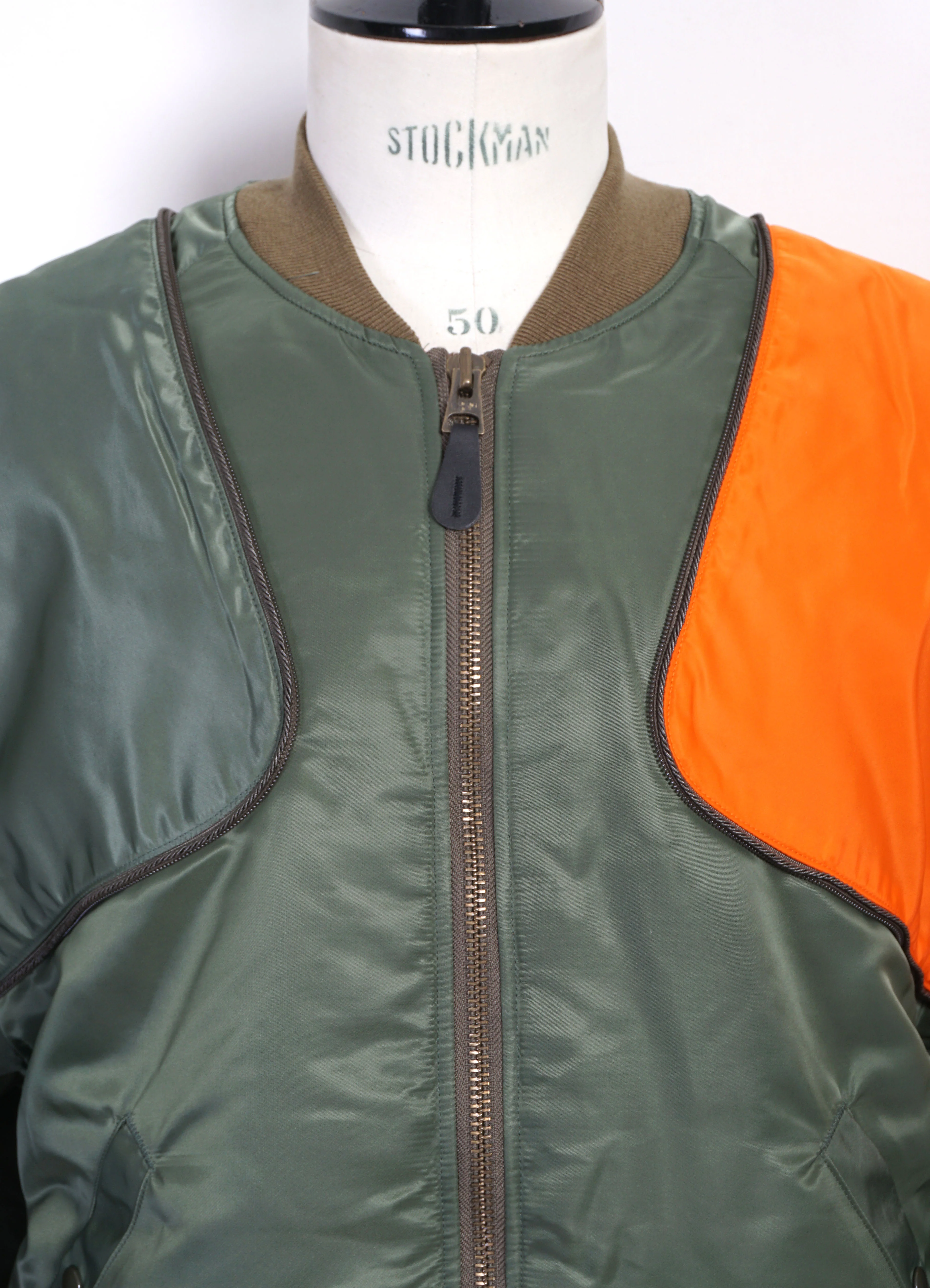 MA-1 SHAM BOMBER | Two-tone Shell Padded Jacket | Khaki - Image 4