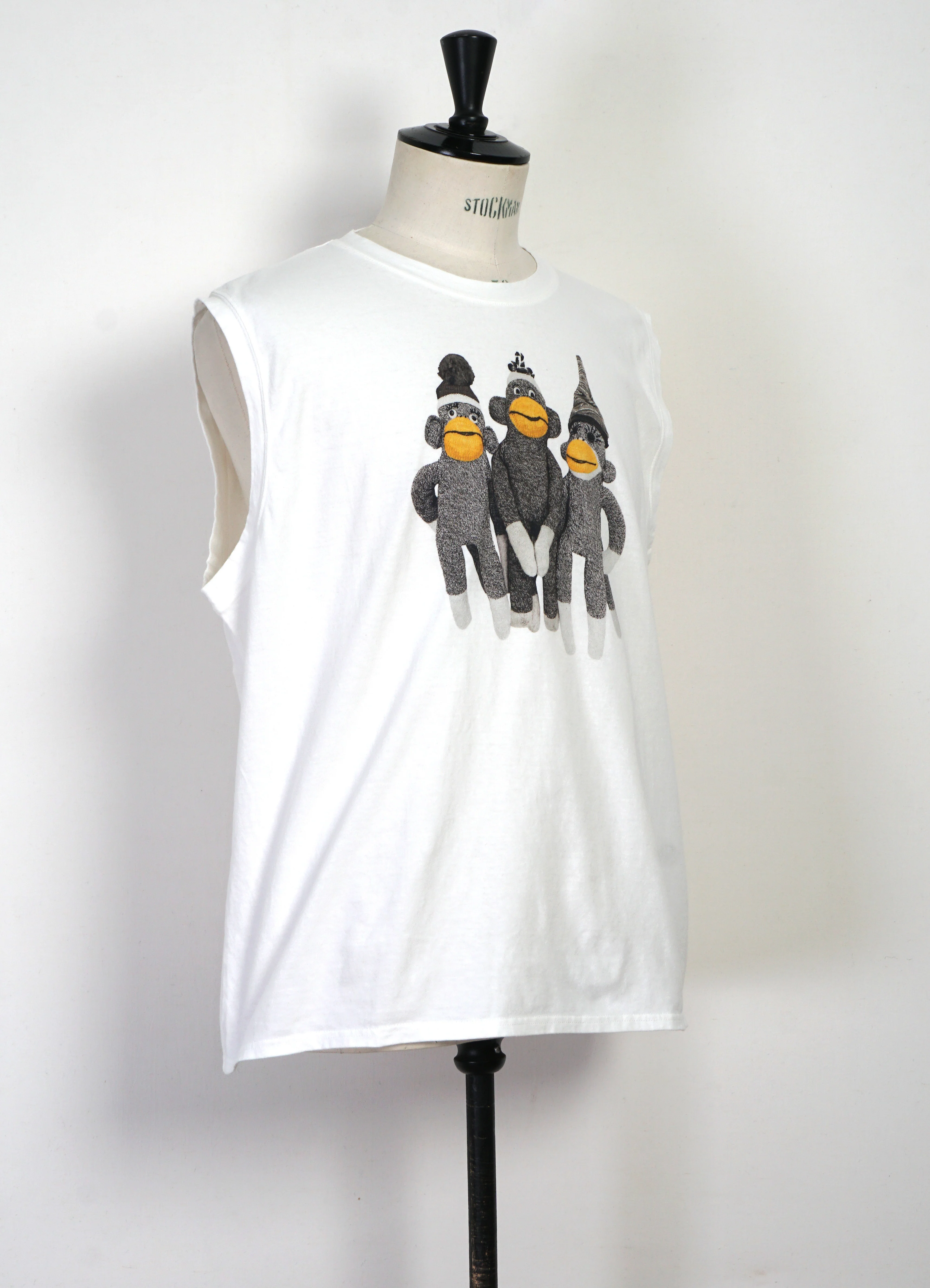 MONKEY AMIGOS | 20/- Sleeveless Big T Jersey | White - Image 2
