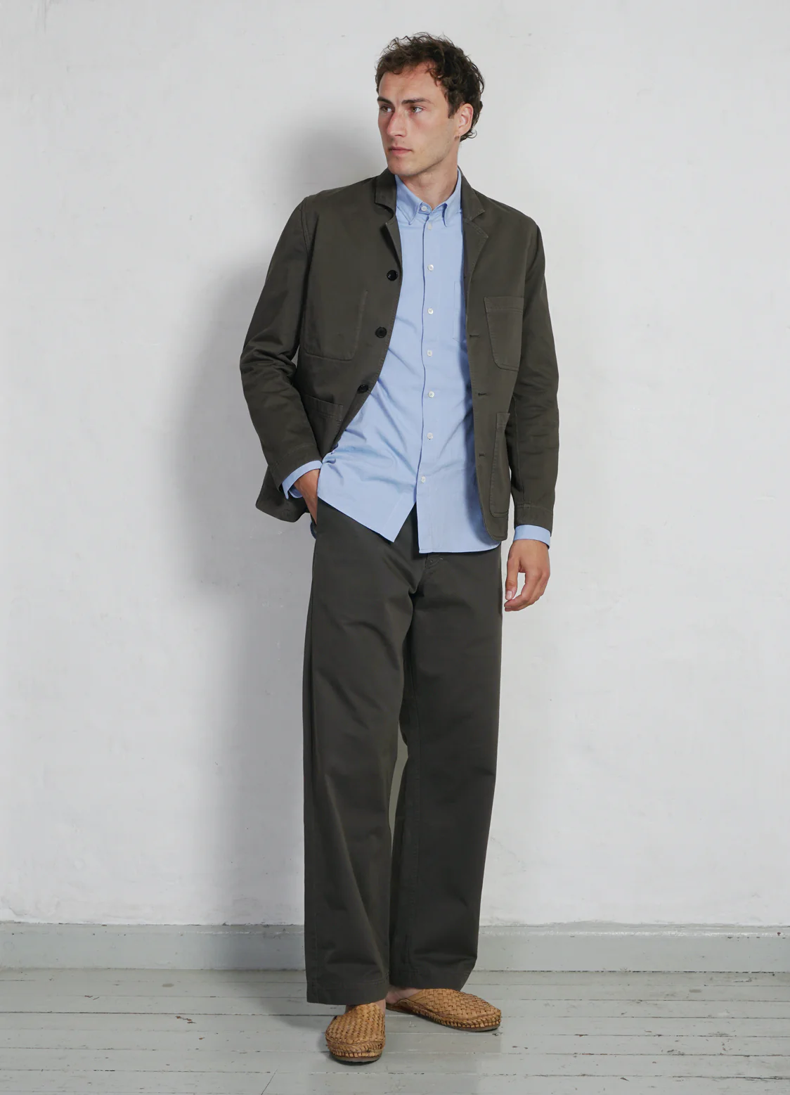 NICOLAI | Informal 4-button Blazer | Dark Moss - Image 3