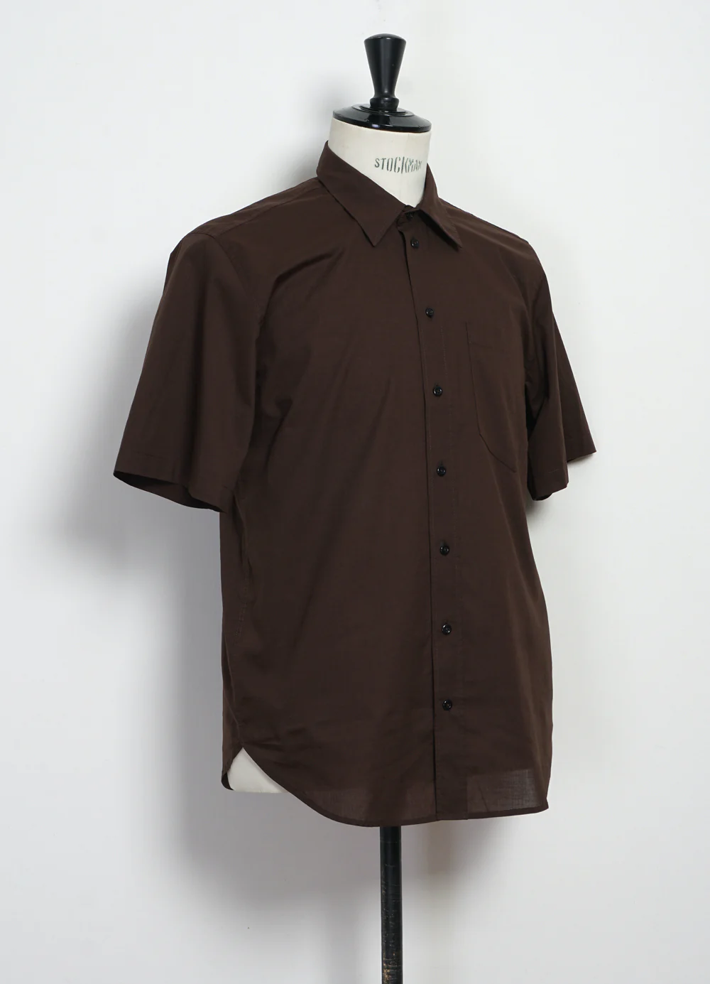 REIDAR 29-47-9 | Loose Fit Short Sleeve Shirt | Chocolate - Image 4
