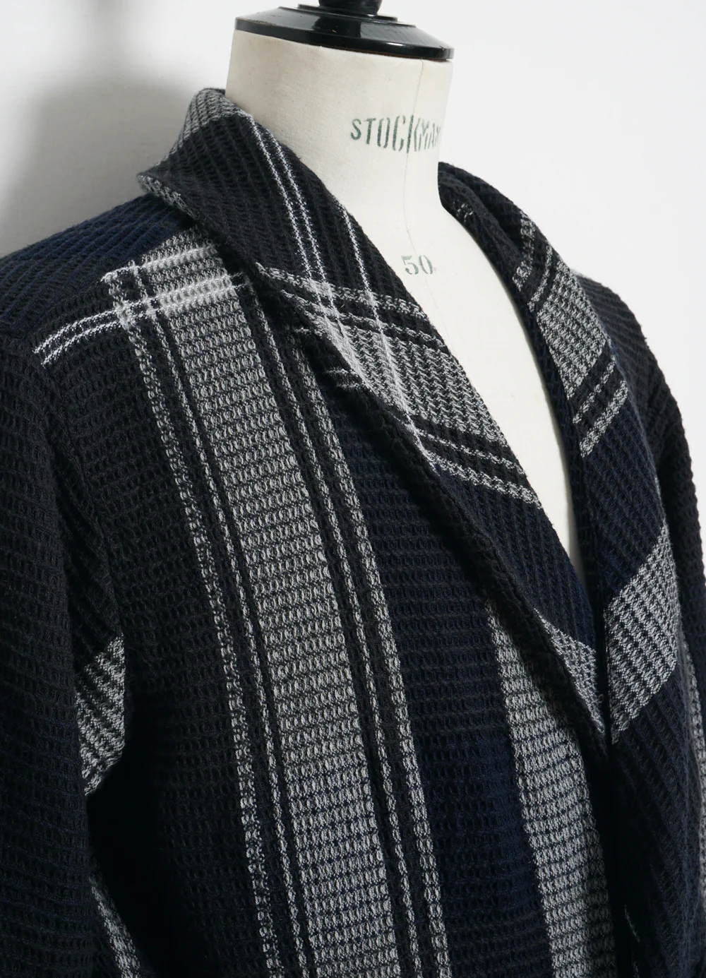 ROBE | Honeycomb Weave | Black/Navy/White - Image 3