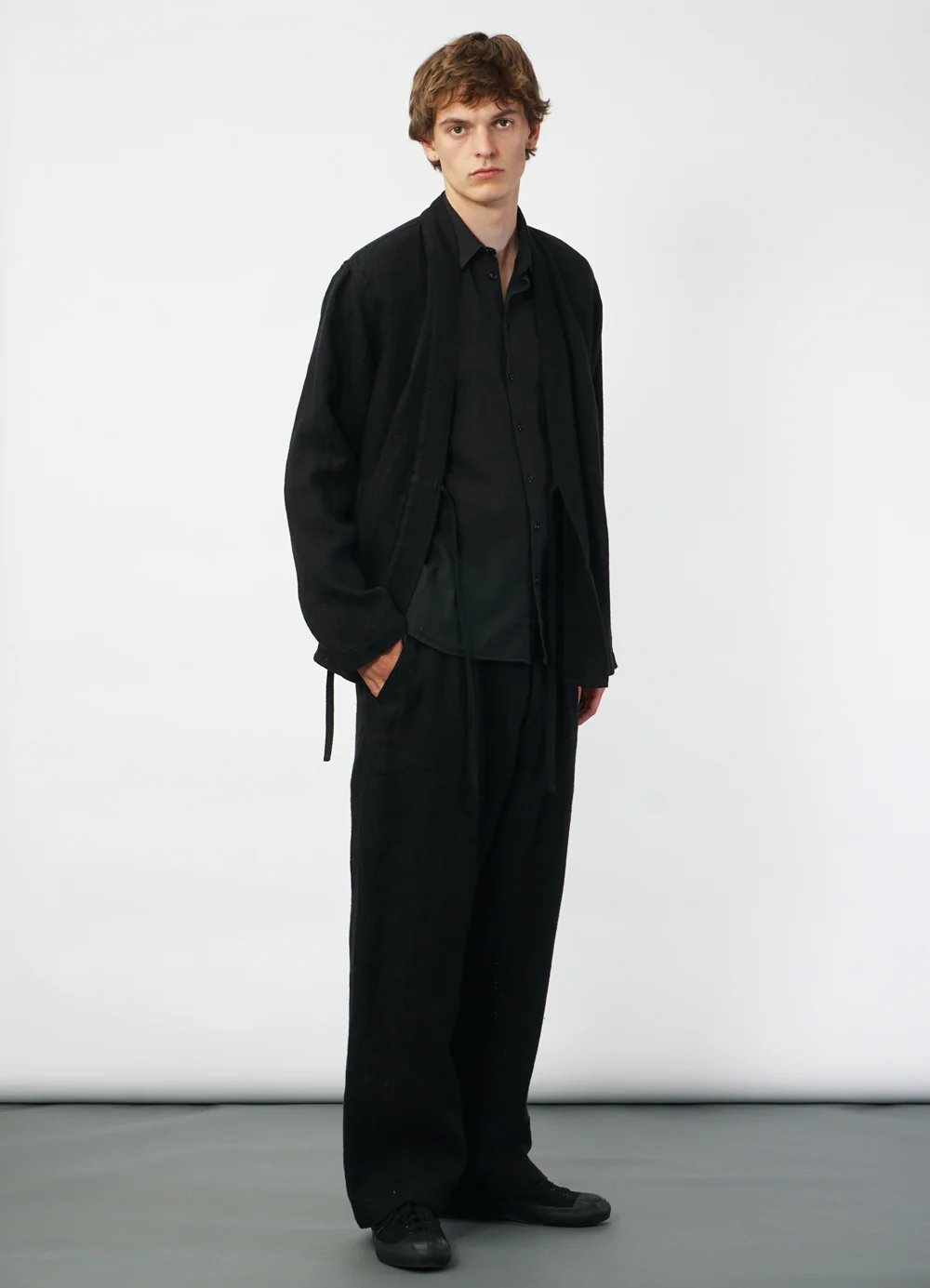 ROMAN 29-58-2 | Loose Cut Eastern Jacket | Black Gauze - Image 2