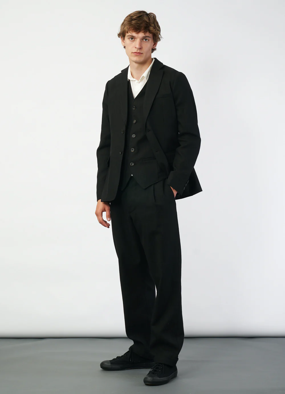 SUNE 29-63-2 | Classic Pleated Trousers | Black Panama - Image 2