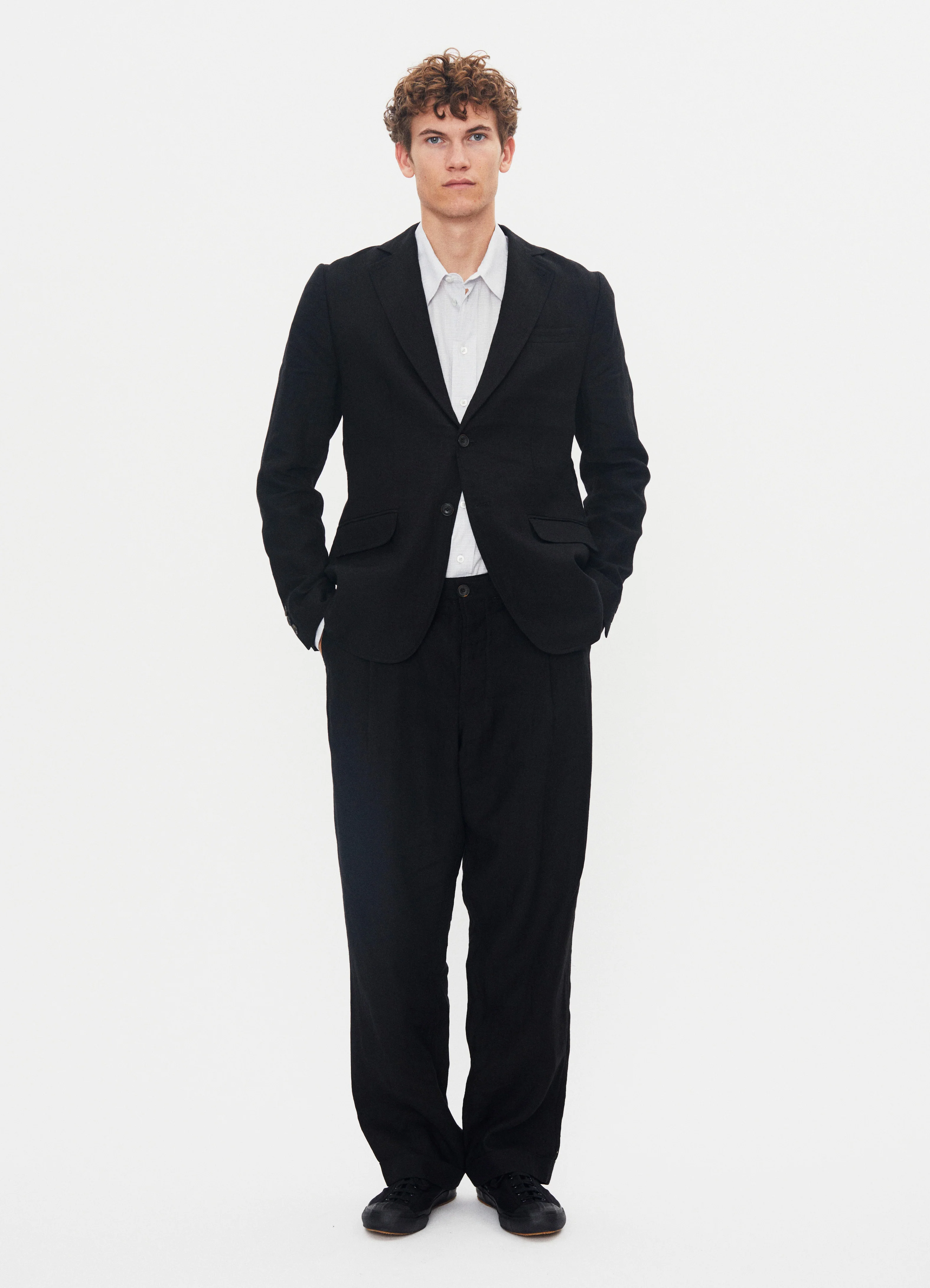 SUNE 31-67-2 | Classic Pleated Trousers | Black Linen - Image 4