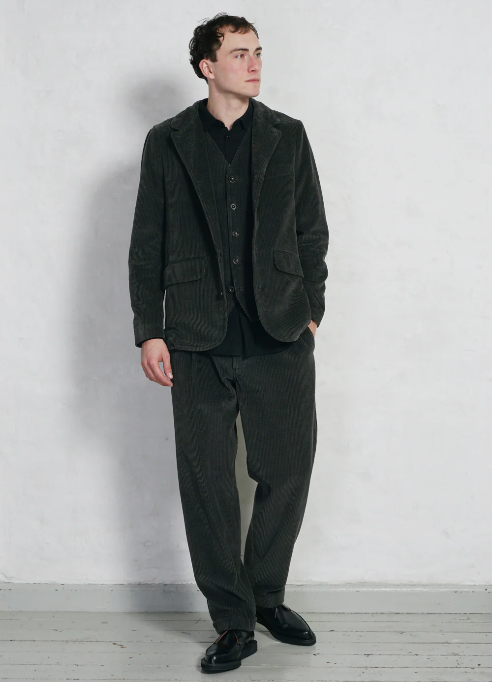 SUNE 28-35-6 | Classic Pleated Trousers | Olive Taupe - Image 2