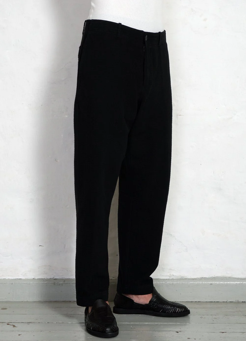 TRYGVE | Wide Cut Cropped Trousers | Black - Image 5