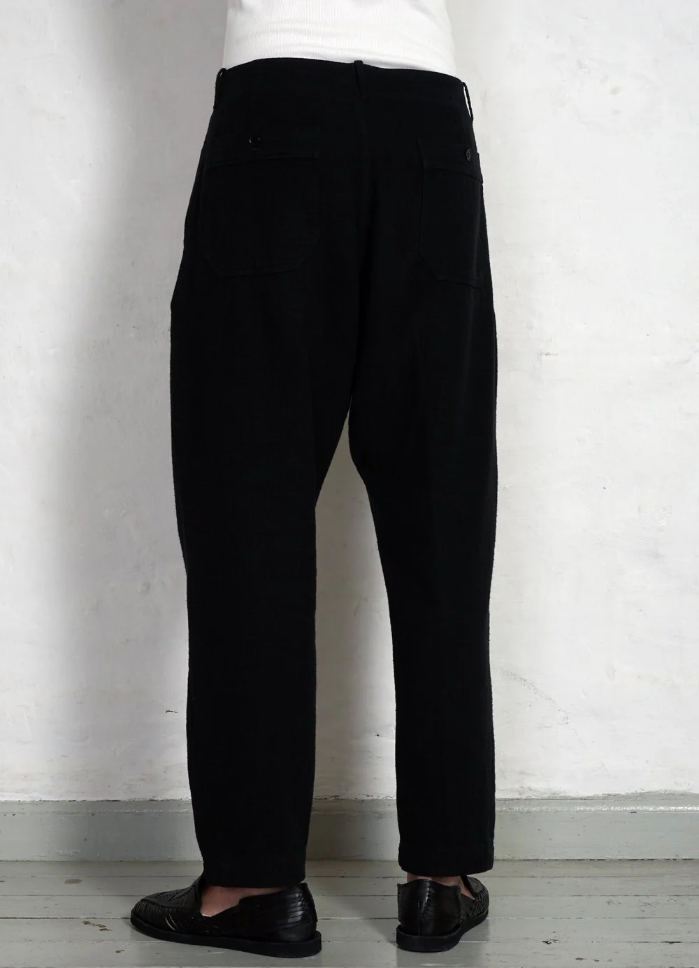 TRYGVE | Wide Cut Cropped Trousers | Black - Image 6